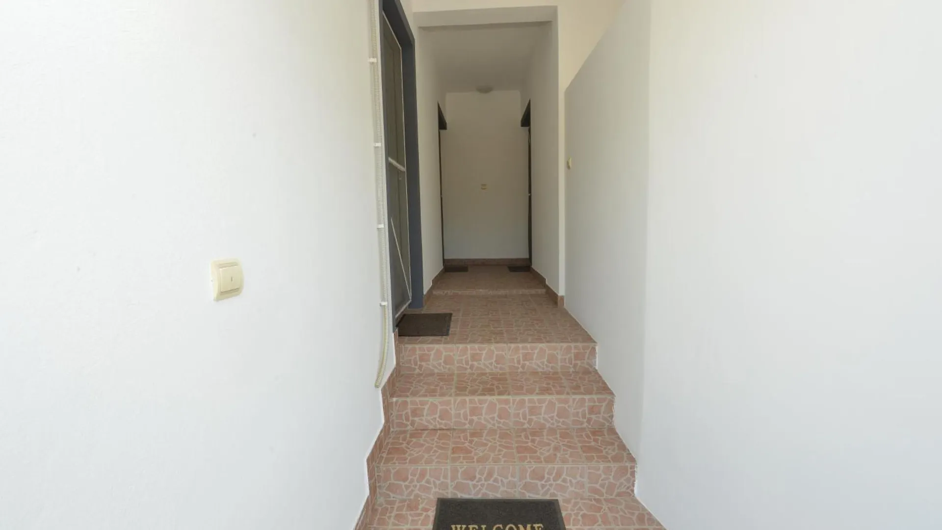 Apartments Sandra Vir 0*,
