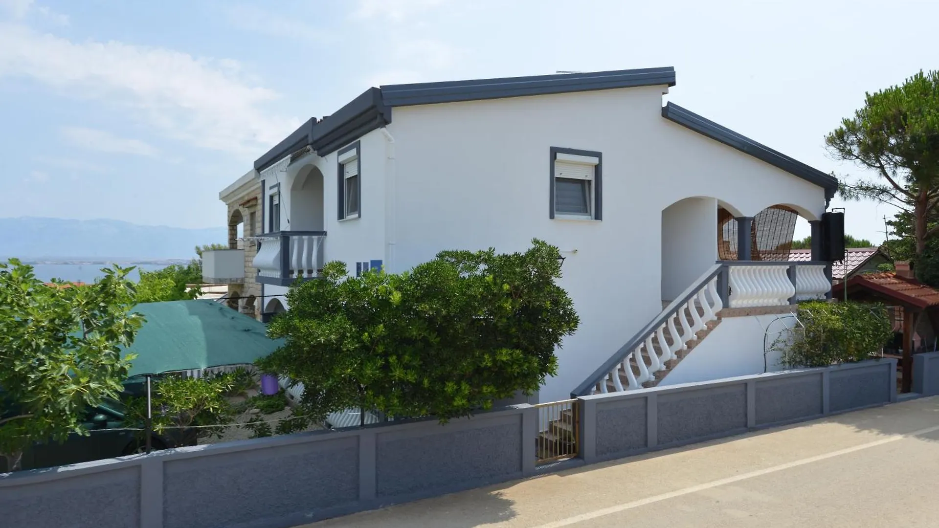 Apartments Sandra Vir