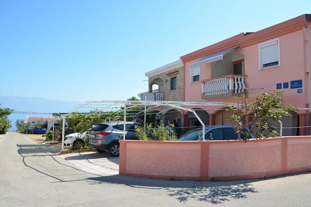 Apartments Sandra Vir Kroatië